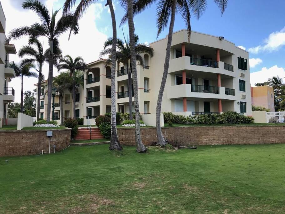 1St Level Unit Steps To Beach- Cold Air Conditioner At Poza Del Mar Luquillo Esterno foto