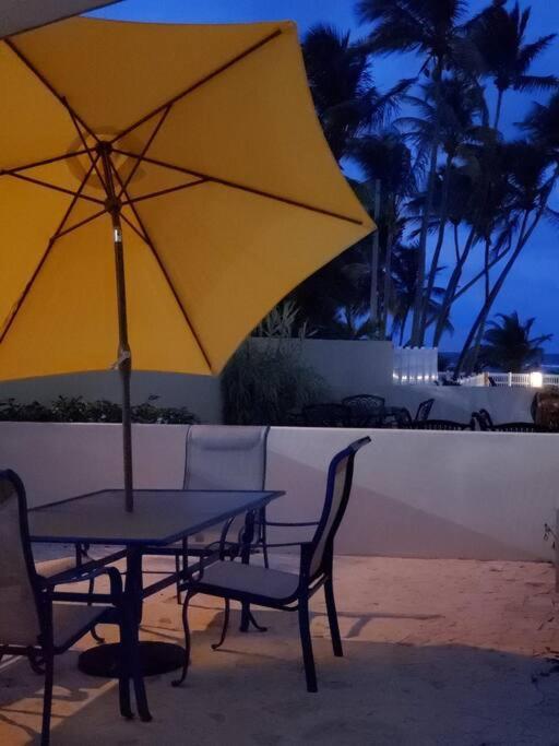 1St Level Unit Steps To Beach- Cold Air Conditioner At Poza Del Mar Luquillo Esterno foto